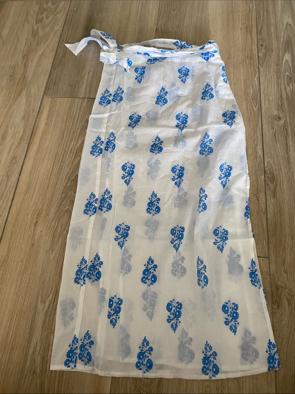 NWTs JCrew White Malibu Blue Sheer Maxi Skirt with Blue Floral Print Size Large